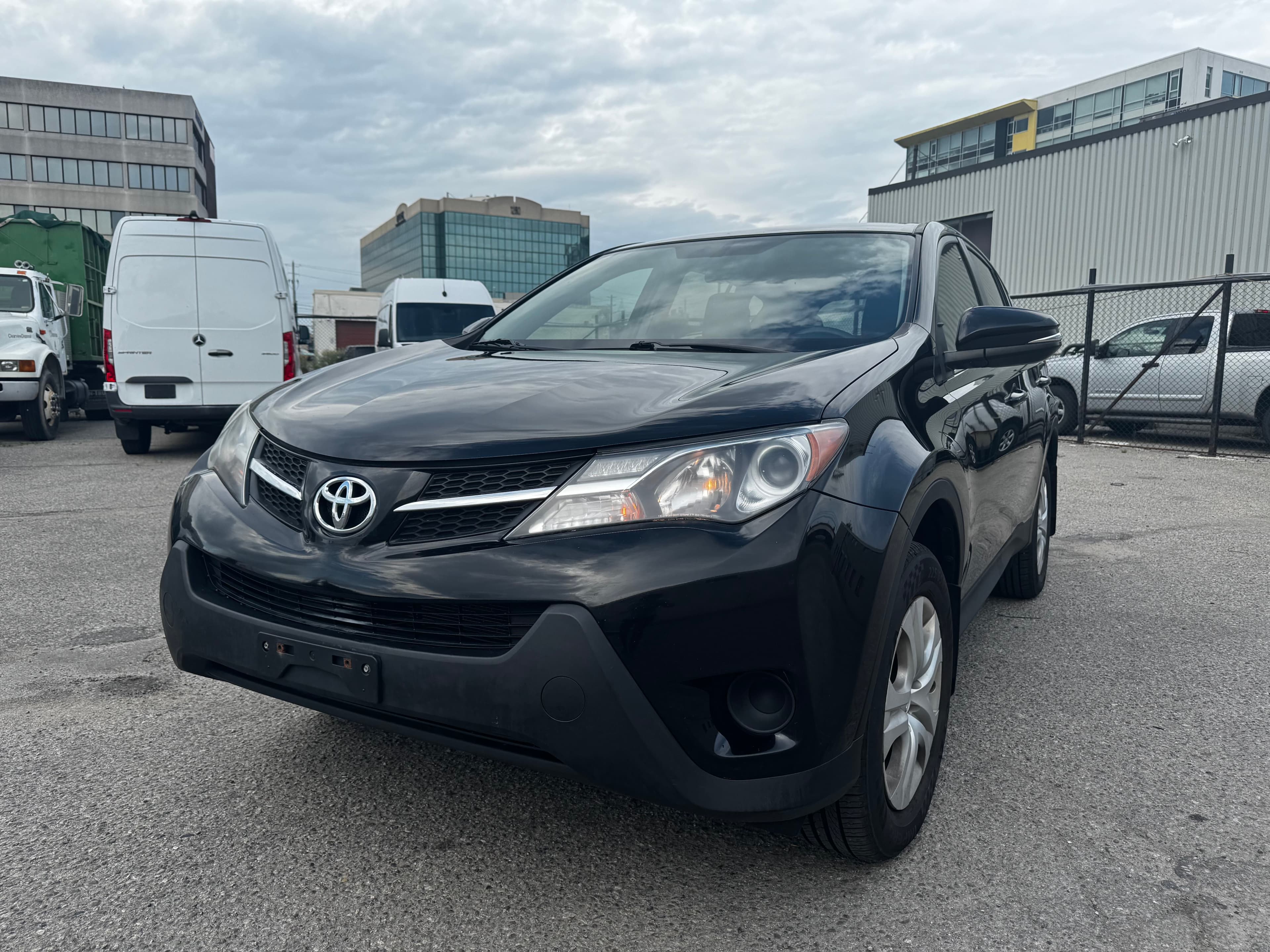 2015 TOYOTA RAV4 - Image 11